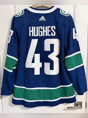 Authentic Adidas Vancouver Canucks Quinn Hughes Orca Jersey Size 50 Medium